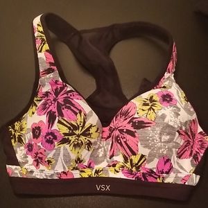 Victoria Secret Sports Bra 34B